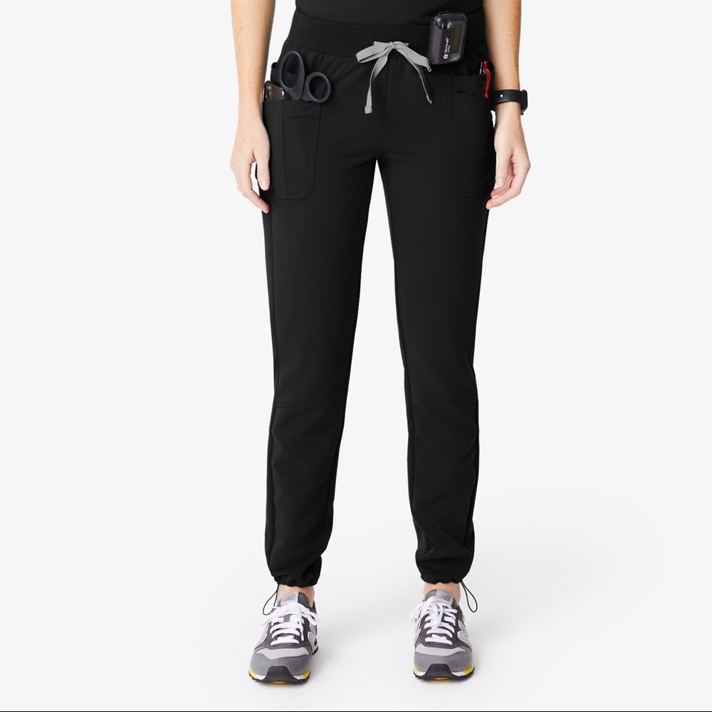 Women’s Figs Kigali Black Medium